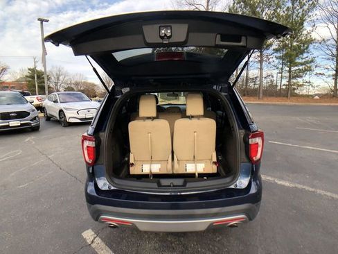 Used 2016 Ford Explorer XLT w/ Equipment Group 201A image 24