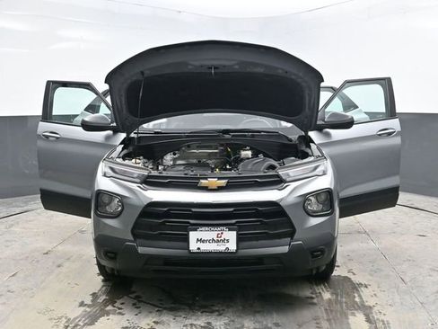 Used 2023 Chevrolet TrailBlazer LS image 38