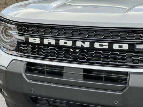 Used 2025 Ford Bronco Sport Outer Banks w/ Outer Banks Tech Package+ AWD/4WD image 35