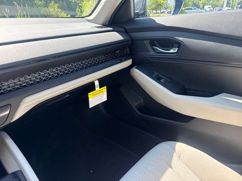 Certified 2026 Honda Accord LX image 18