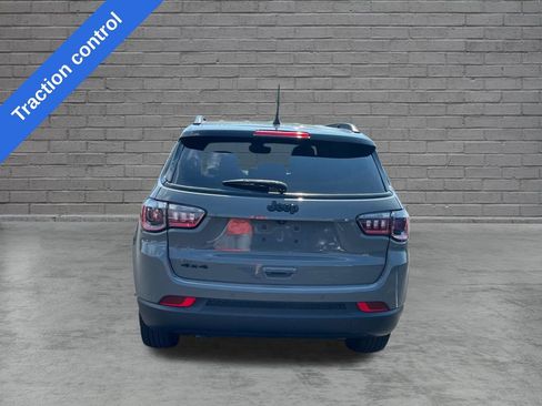 Used 2023 Jeep Compass Latitude w/ Convenience Group AWD/4WD image 4