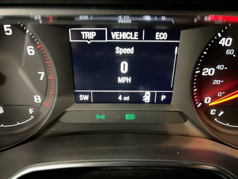 Used 2023 Chevrolet TrailBlazer LT w/ Convenience Package FWD image 12