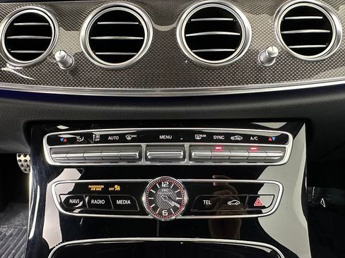 Used 2019 Mercedes-Benz E 63 AMG S image 30