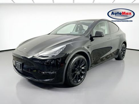 Used 2023 Tesla Model Y Long Range image 5