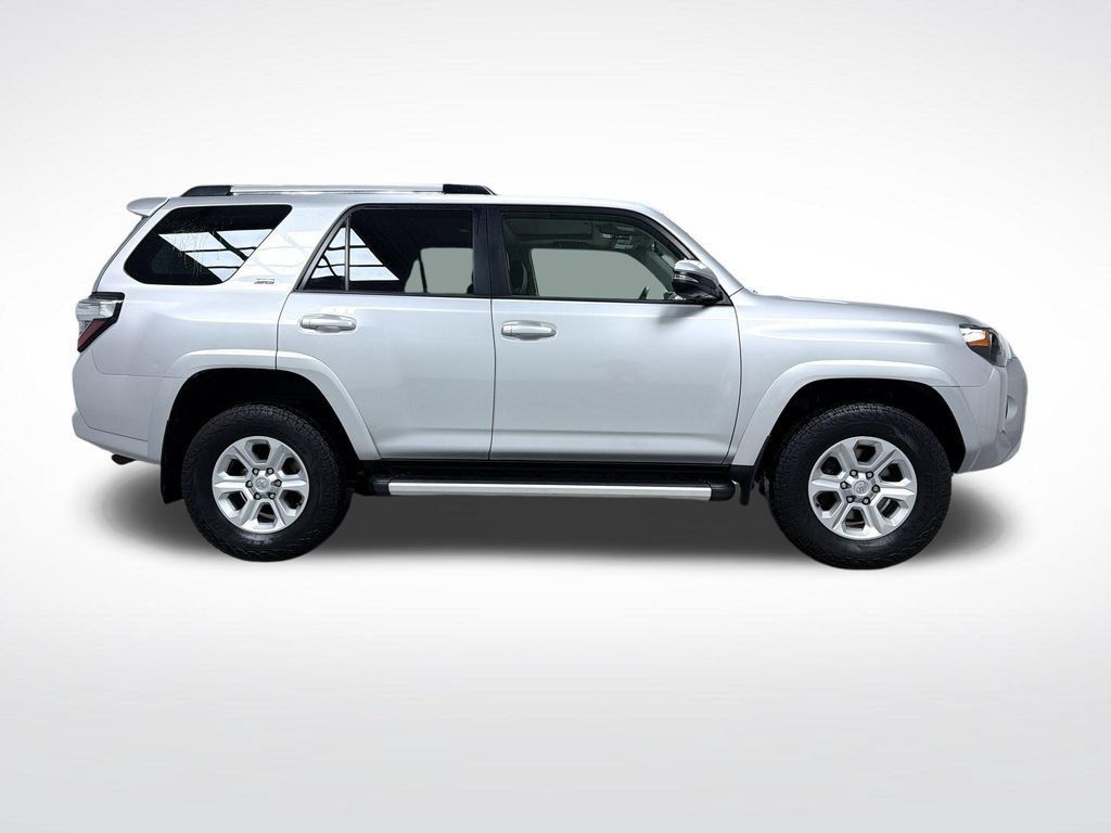 Certified 2023 Toyota 4Runner SR5 Premium w/ Moonroof Package AWD/4WD image 2
