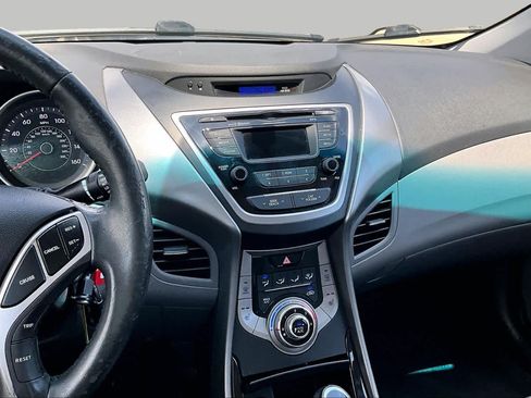 Used 2013 Hyundai Elantra Limited FWD image 6
