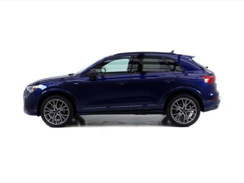 Certified 2025 Audi Q3 2.0T Premium Plus w/ Premium Plus Package AWD/4WD image 3