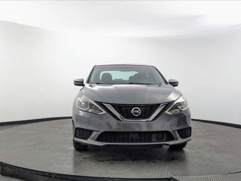 Used 2018 Nissan Sentra S FWD image 9