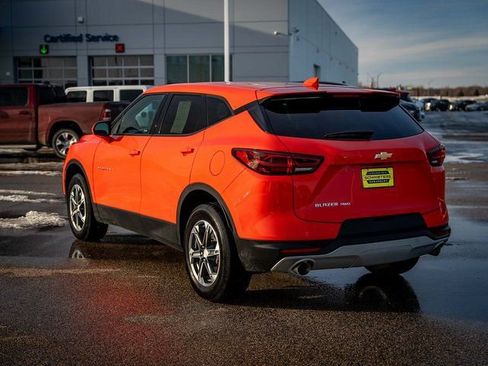Used 2025 Chevrolet Blazer LT image 7
