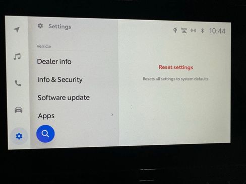 Used 2025 Toyota Highlander XLE image 37