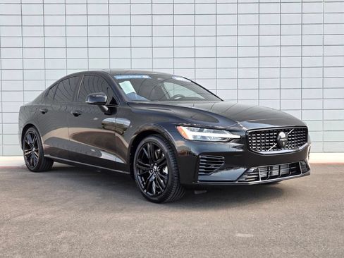 Certified 2024 Volvo S60 T8 Plus w/ Climate Package AWD/4WD image 6