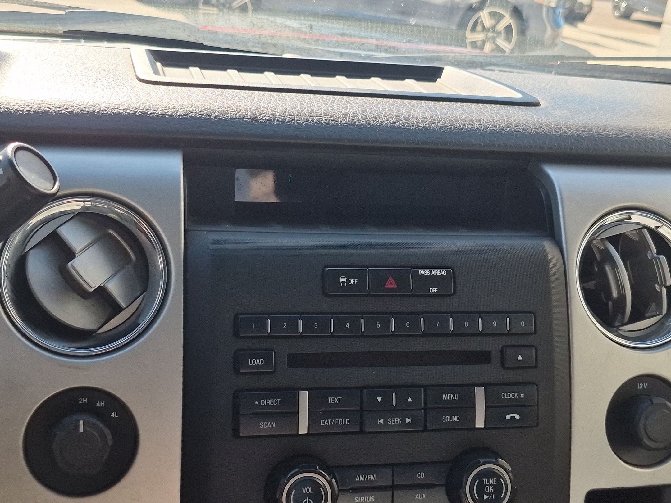 Used 2014 Ford F150 XLT AWD/4WD image 23