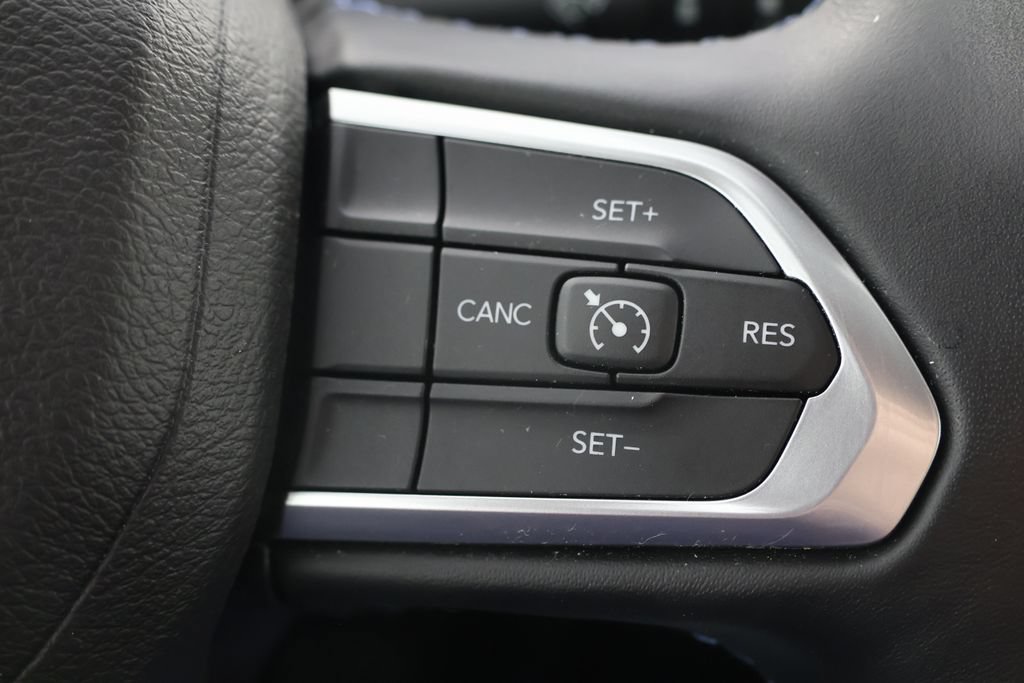 Used 2022 Jeep Compass Latitude w/ Convenience Group AWD/4WD image 12