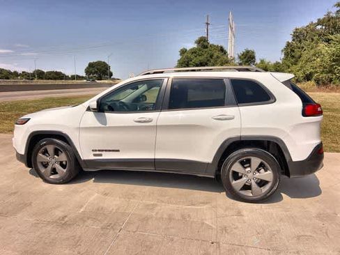 Used 2016 Jeep Cherokee 75th Anniversary FWD image 4