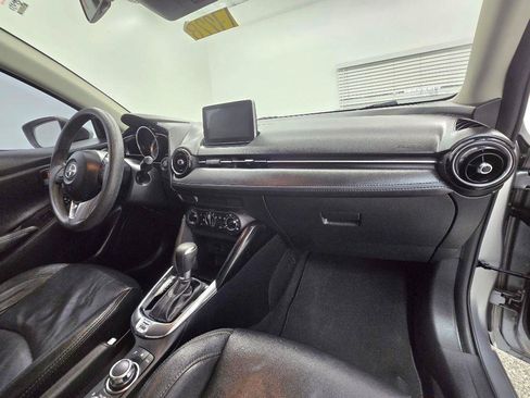 Used 2016 Scion iA FWD image 23