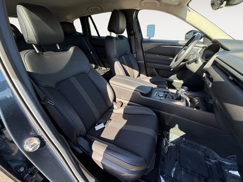 Used 2024 MAZDA CX-50 AWD 2.5 S w/ Weather Package image 19