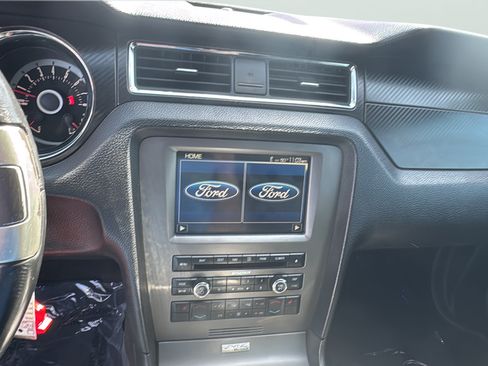 Used 2013 Ford Mustang GT Premium w/ Electronics Pkg RWD image 15