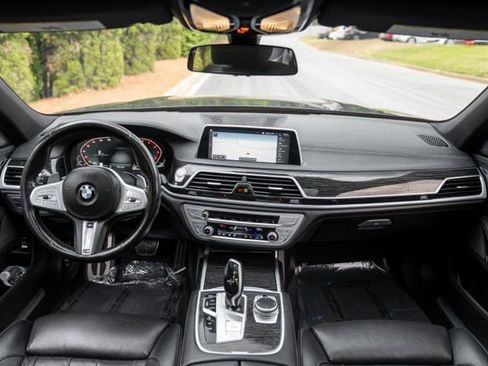 Used 2021 BMW 740i xDrive w/ M Sport Package AWD/4WD image 22