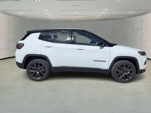 New 2026 Jeep Compass Limited image 3