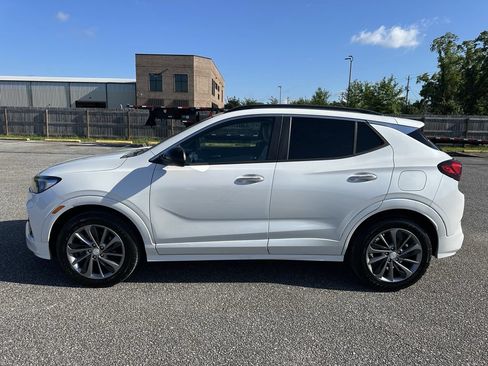 Used 2020 Buick Encore GX Select w/ Sport Touring Package FWD image 4