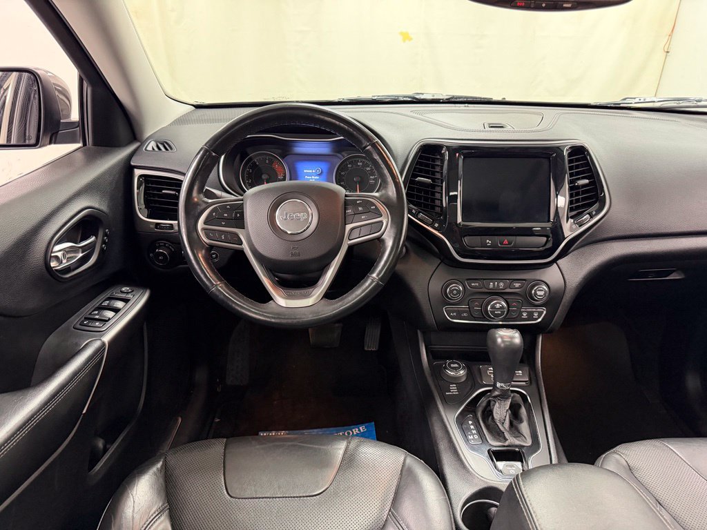 Used 2019 Jeep Cherokee Limited AWD/4WD image 31