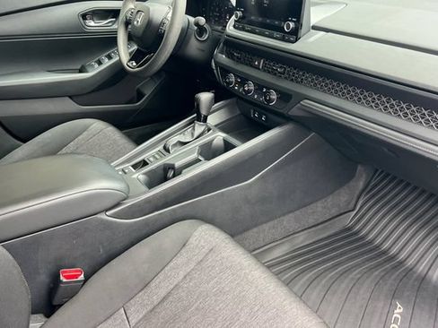Used 2023 Honda Accord LX image 18