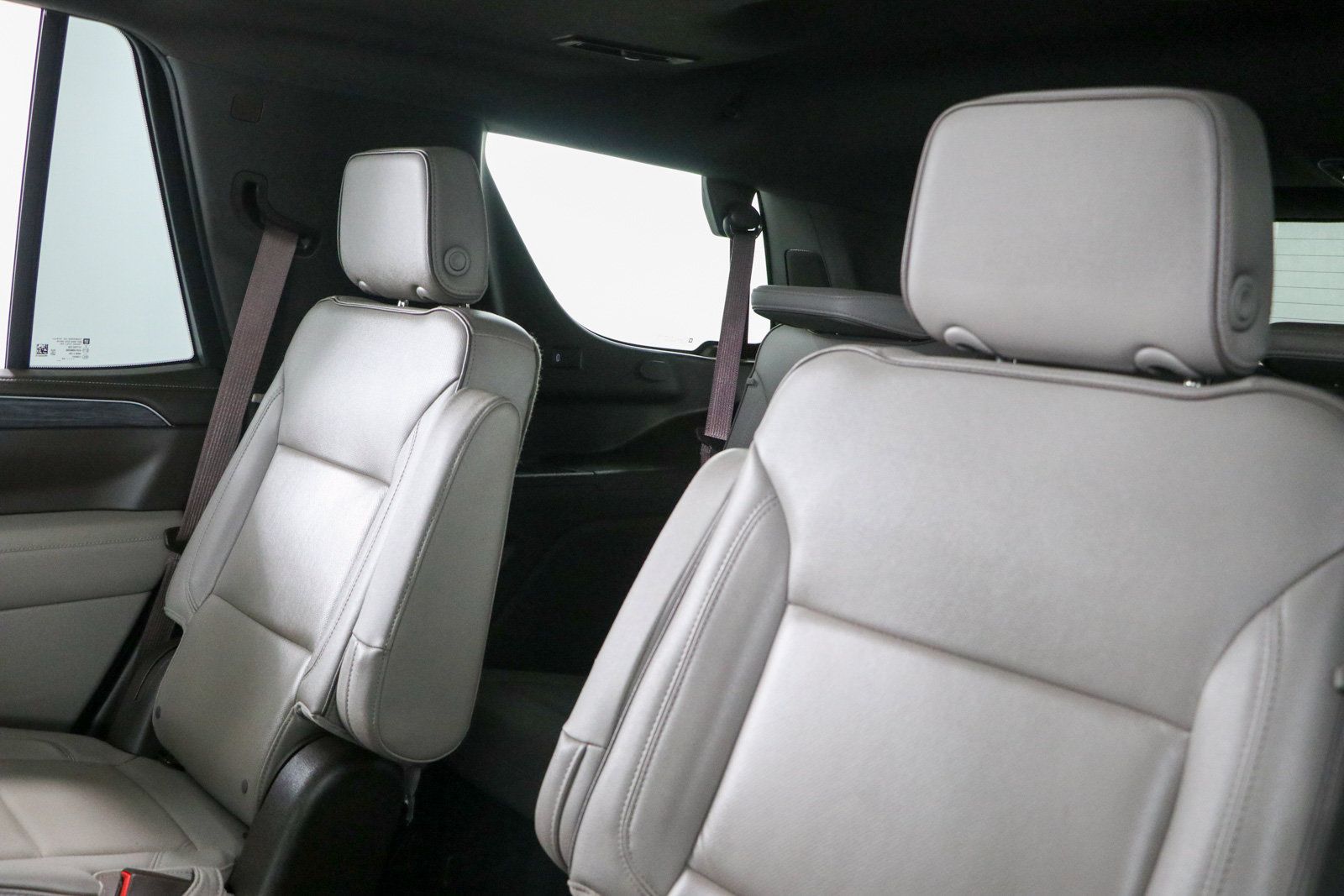 Used 2023 GMC Yukon SLT w/ SLT Premium Package AWD/4WD image 29
