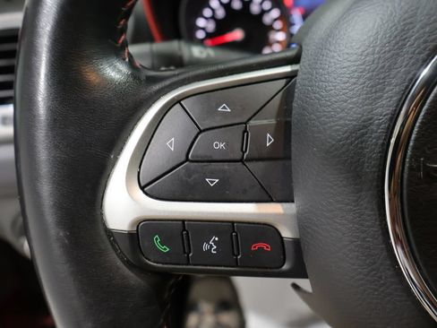 Used 2018 Jeep Compass Trailhawk w/ Cold Weather Group AWD/4WD image 32