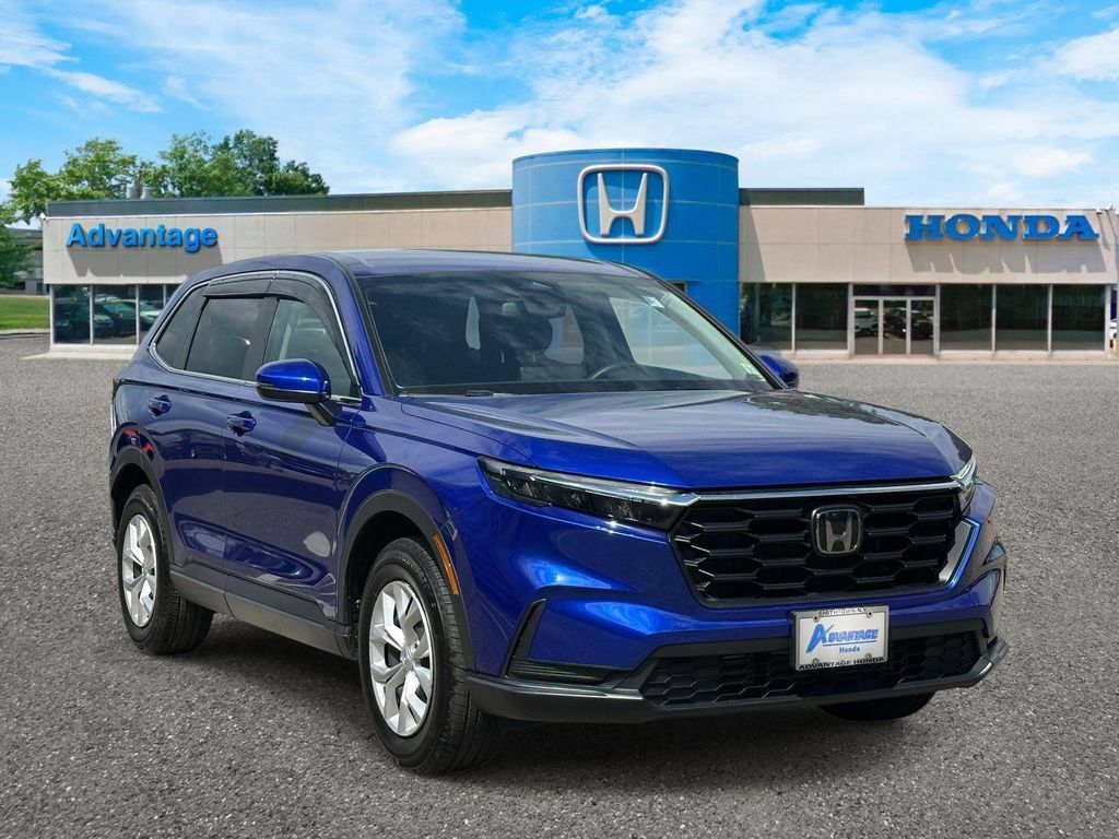 Used 2025 Honda CR-V LX image 1