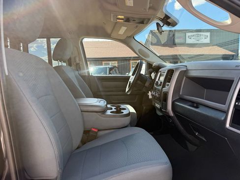 Used 2017 RAM 1500 Express w/ Black Ram 1500 Express Group AWD/4WD image 29