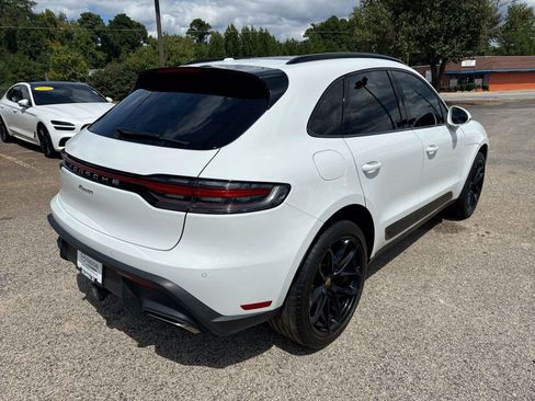 Used 2022 Porsche Macan AWD/4WD image 24