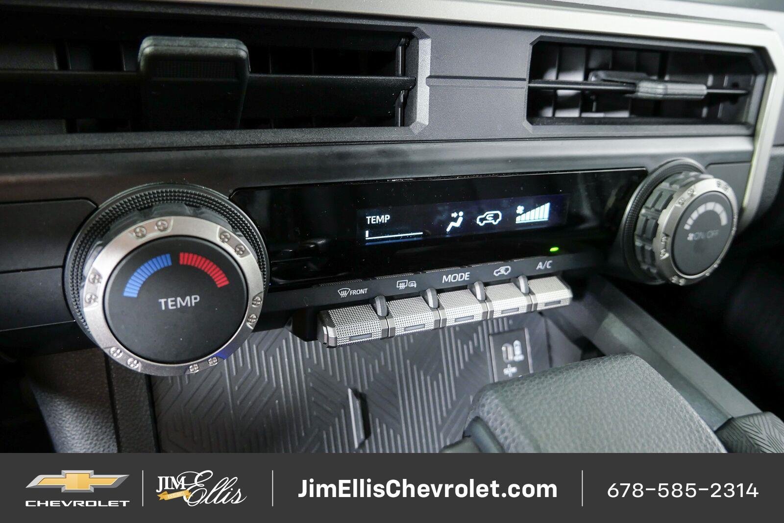Used 2025 Toyota 4Runner SR5 RWD image 15