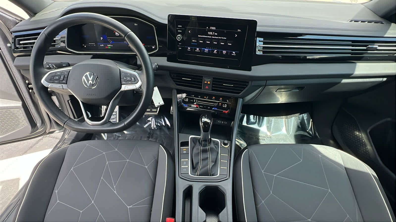Certified 2026 Volkswagen Jetta Sport FWD image 26
