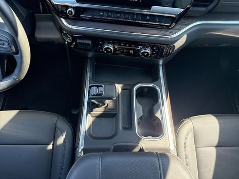 Used 2023 GMC Sierra 1500 SLT w/ SLT Premium Package image 15