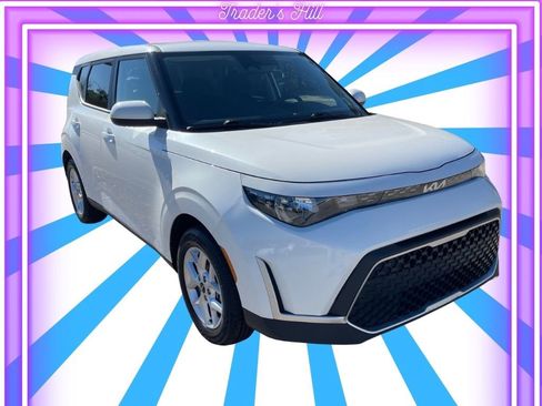 Used 2023 Kia Soul LX w/ LX Technology Package image 1