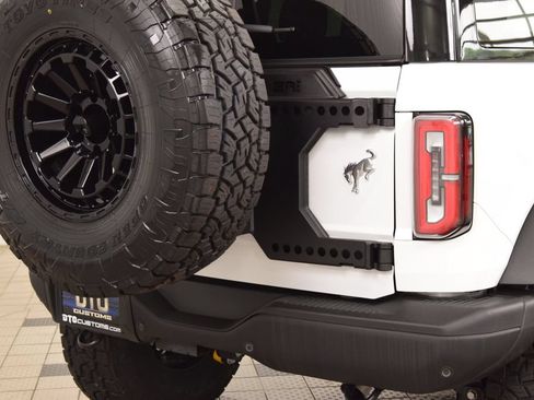 Used 2024 Ford Bronco Badlands AWD/4WD image 18