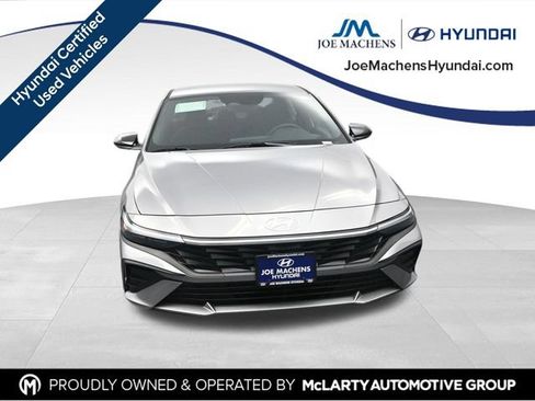 Used 2025 Hyundai Elantra Sport FWD image 4