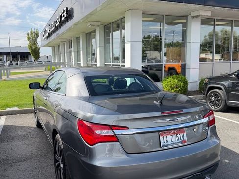 Used 2012 Chrysler 200 S FWD image 15