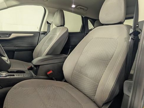 Used 2022 Ford Escape SE w/ SE Sport Appearance Package FWD image 4