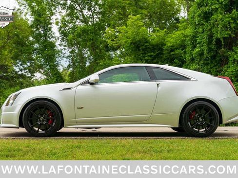 Used 2015 Cadillac CTS V RWD image 13