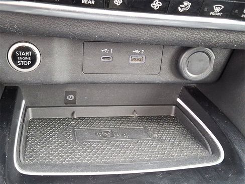 Used 2021 Nissan Rogue Platinum image 27