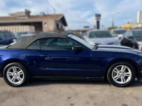 Used 2012 Ford Mustang Premium RWD image 10