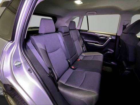 Used 2025 Toyota RAV4 XLE AWD/4WD image 25