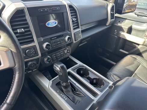 Used 2019 Ford F150 Lariat w/ Equipment Group 502A Luxury image 17