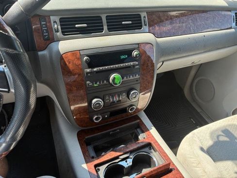Used 2007 Chevrolet Tahoe LT w/ Skid Plate Package AWD/4WD image 28