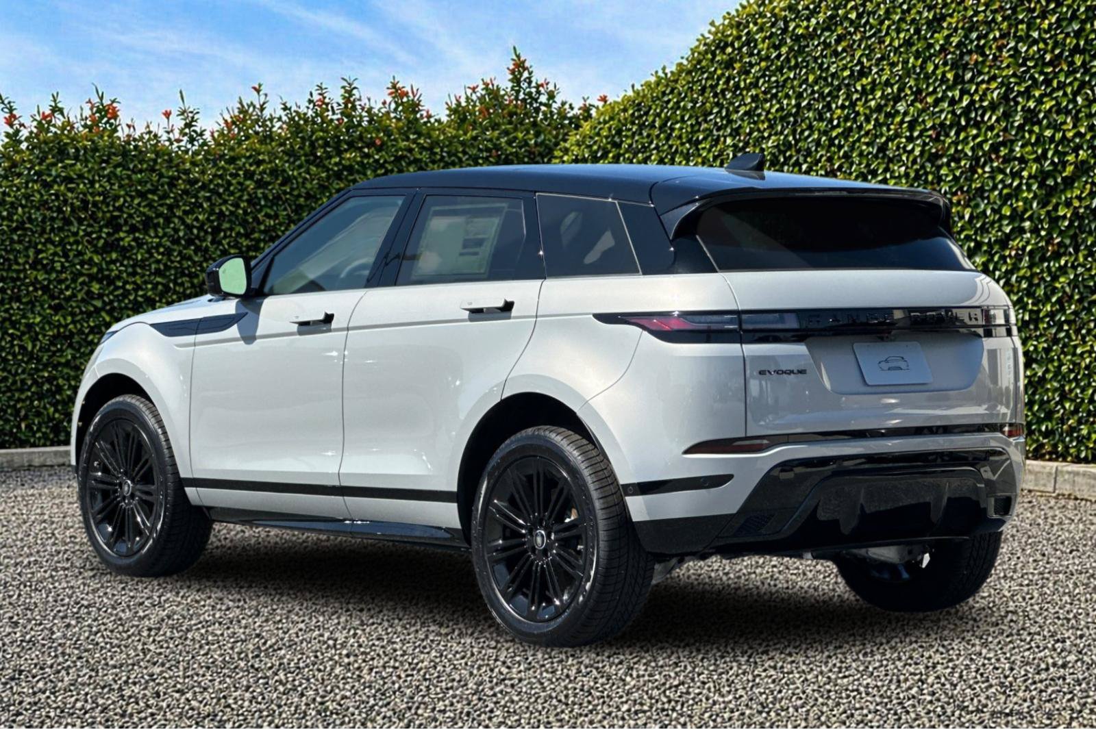 New 2026 Land Rover Range Rover Evoque Dynamic SE AWD/4WD image 4