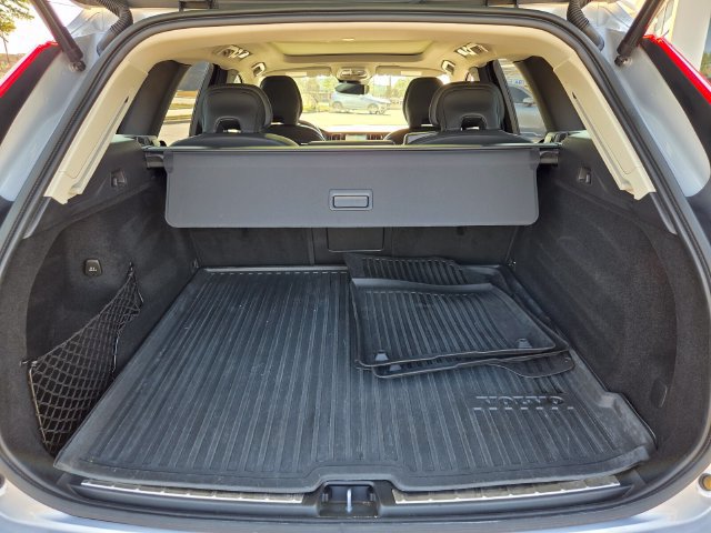 Certified 2023 Volvo XC60 B5 Ultimate FWD image 22