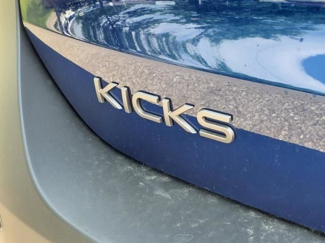 Used 2025 Nissan Kicks SV w/ SV Premium Package AWD/4WD image 5