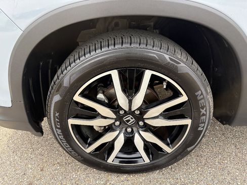 Used 2022 Honda Pilot Elite image 9