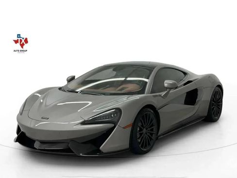Used 2017 McLaren 570S RWD image 4
